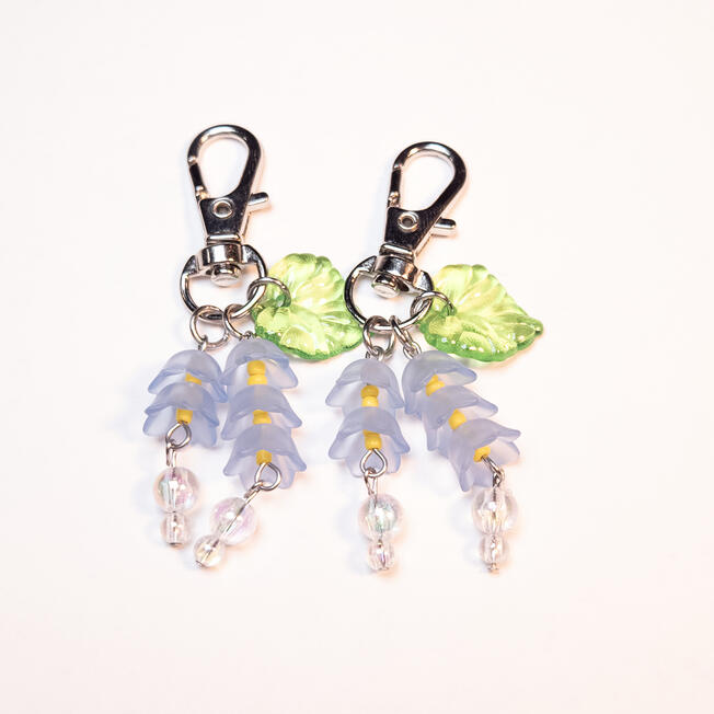 blue flower keychain