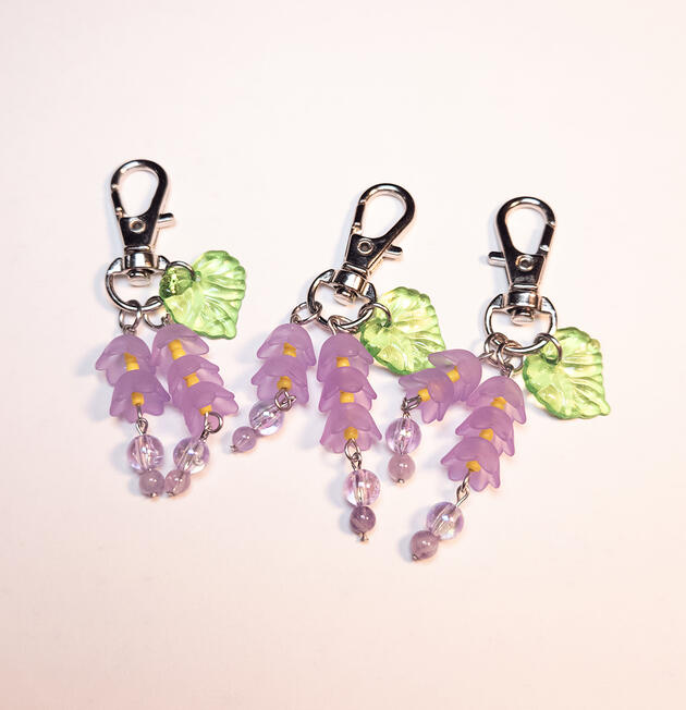 purple flower keychain